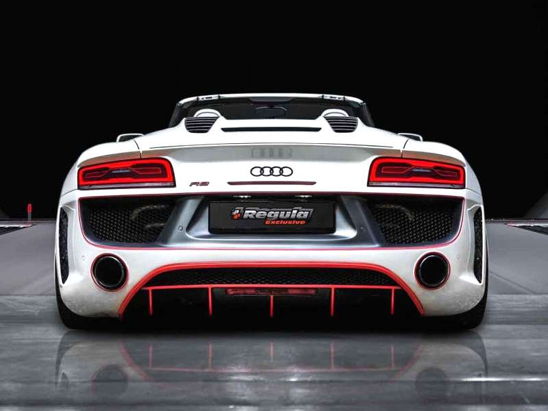 audir-r8-v10-eclusive-posteriore-800x600