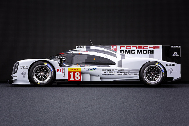 la-porsche-mostra-la-versione-2015-della-919-hybrid-lmp1-64443