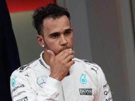 Mercedes: il team si scusa con Hamilton